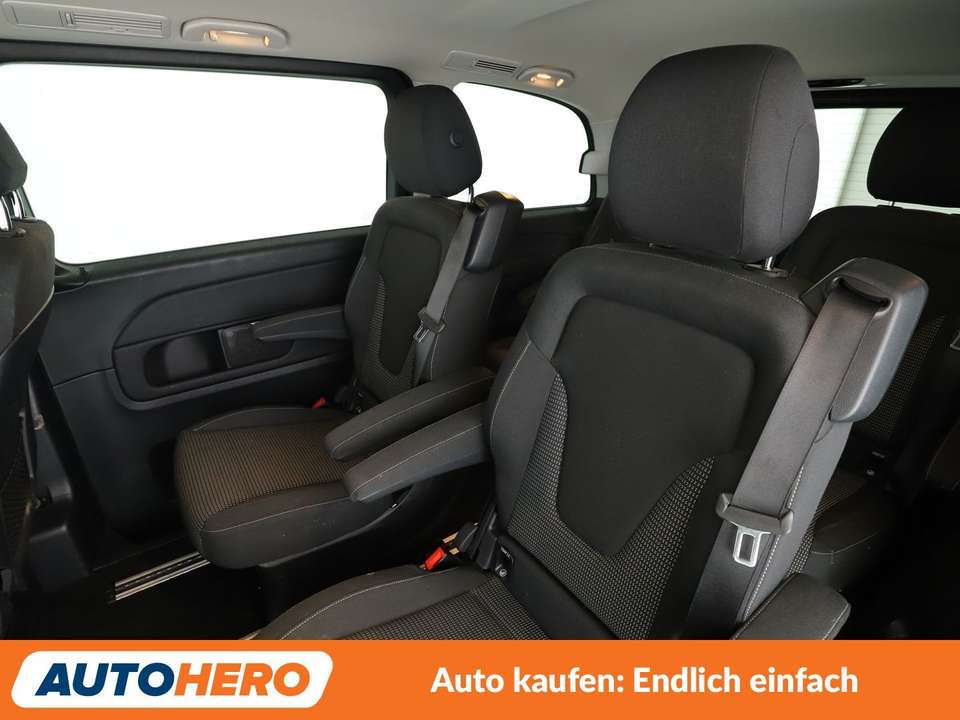 Mercedes-Benz V 220 - Imagem 14