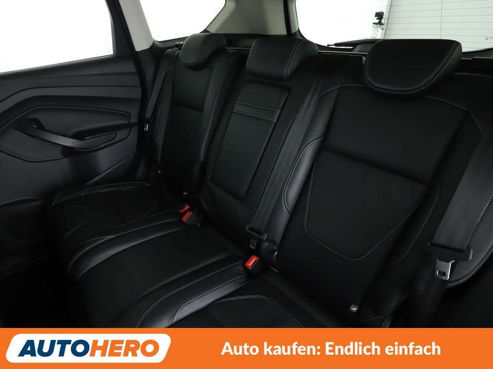 Ford Kuga - Imagem 14