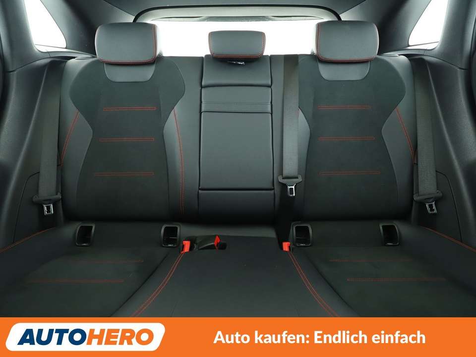 Mercedes-Benz EQA - Imagem 15