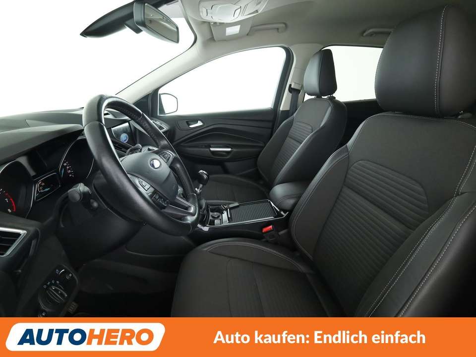 Ford Kuga - Imagem 10