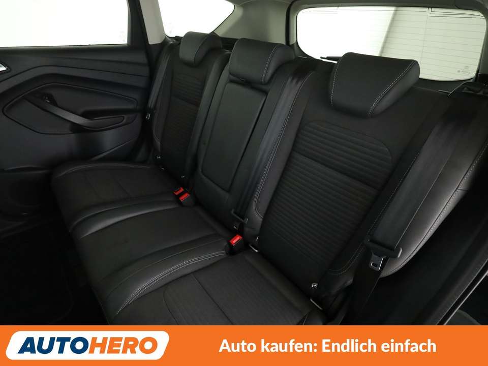 Ford Kuga - Imagem 14