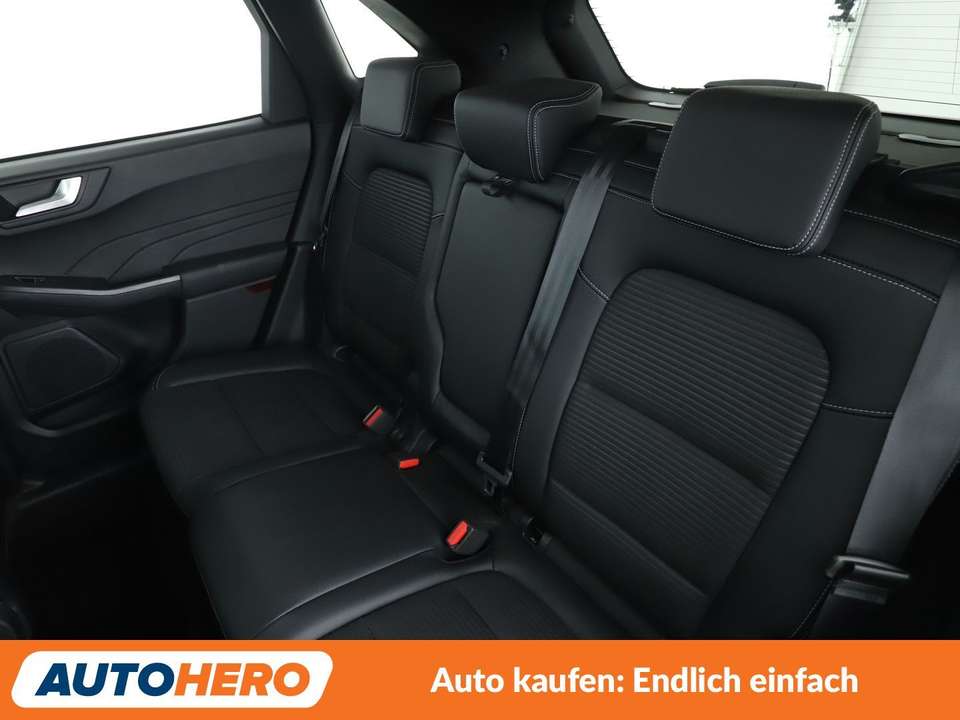 Ford Kuga - Imagem 14