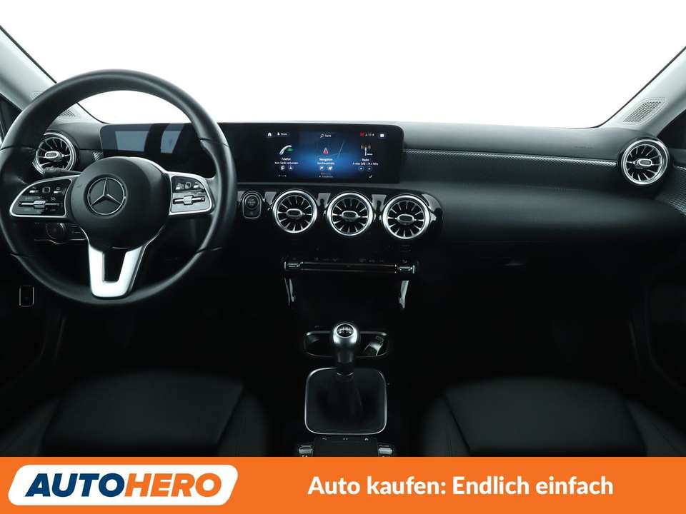 Mercedes-Benz A 200 - Imagem 12