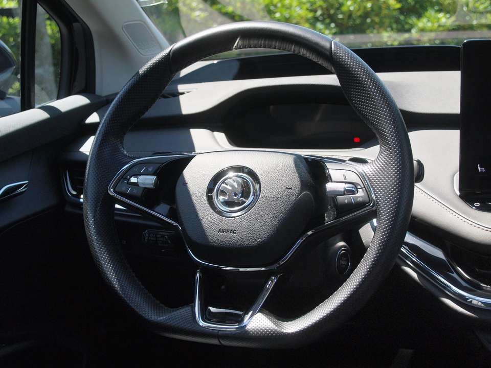 Skoda Enyaq - Imagem 18