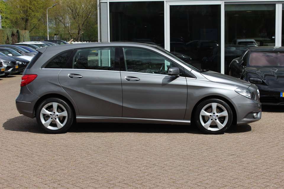 Mercedes-Benz B 180 - Imagem 5