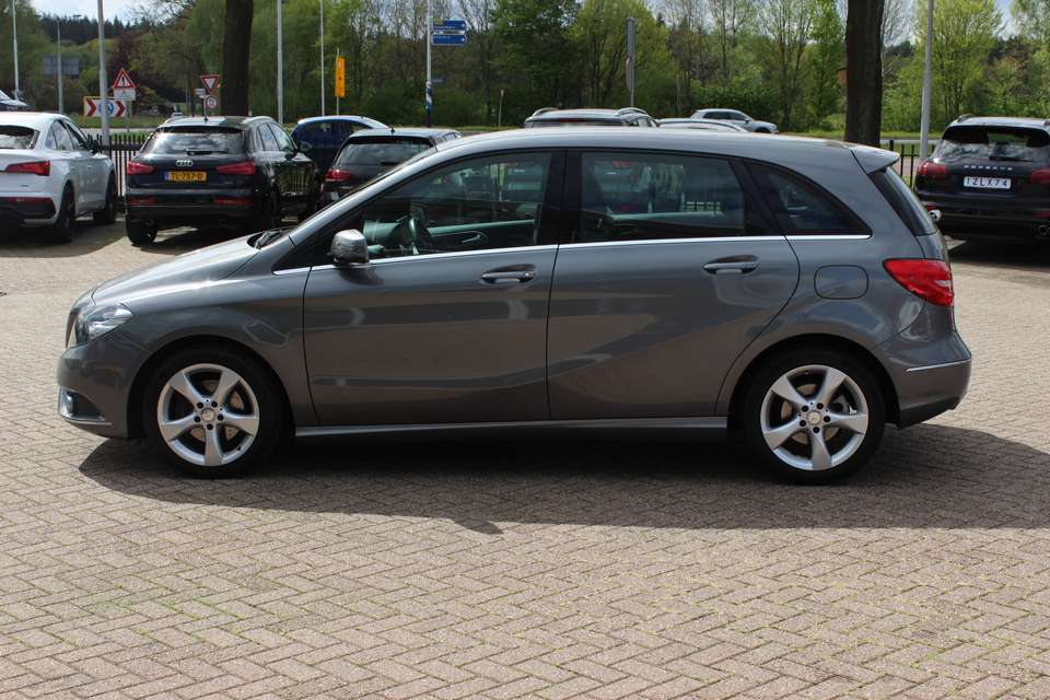 Mercedes-Benz B 180 - Imagem 7