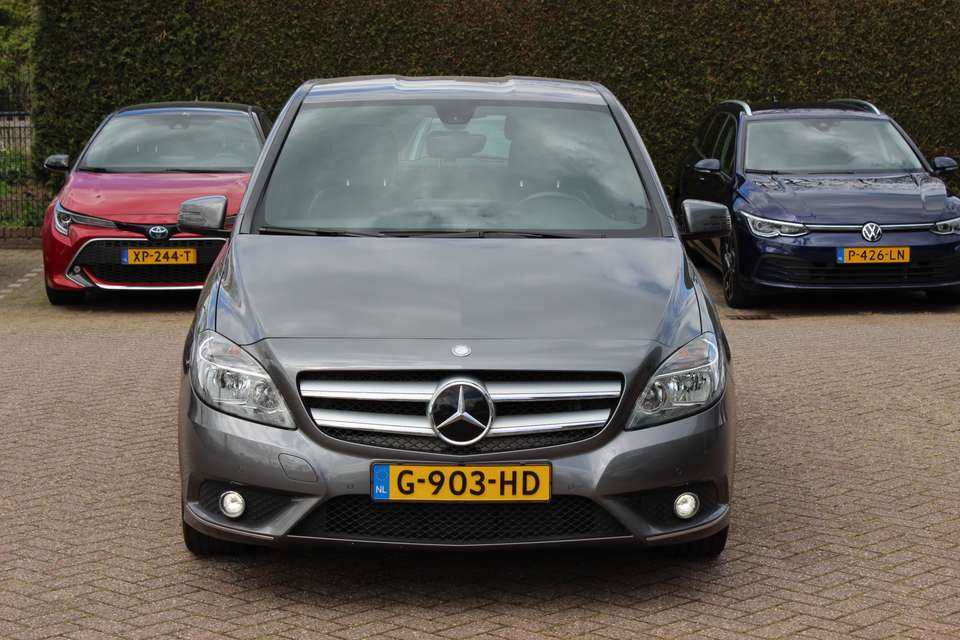Mercedes-Benz B 180 - Imagem 8