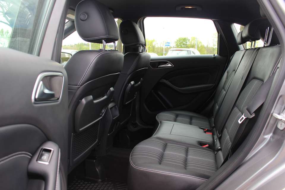 Mercedes-Benz B 180 - Imagem 11