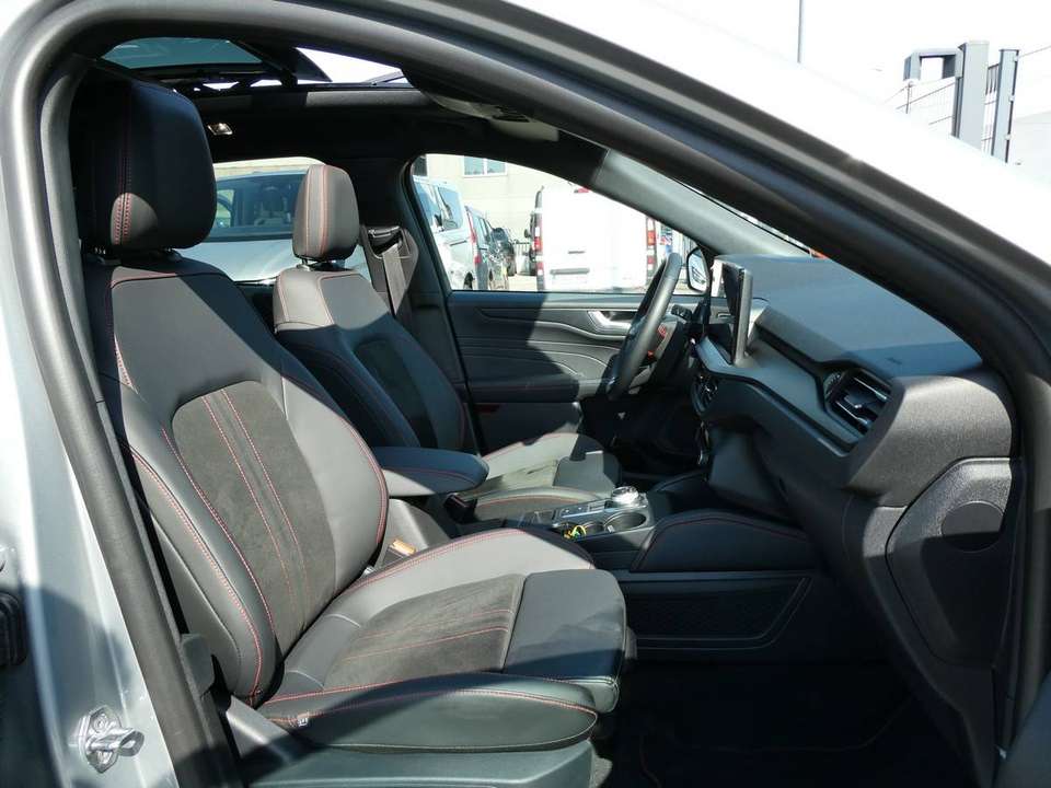 Ford Kuga - Imagem 9