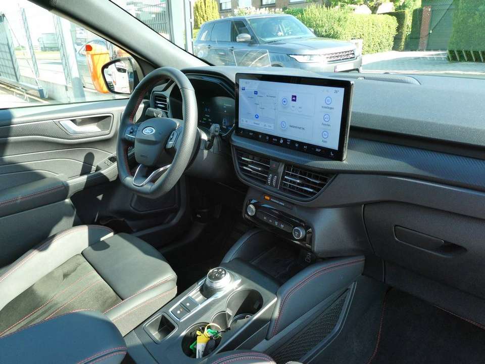 Ford Kuga - Imagem 12