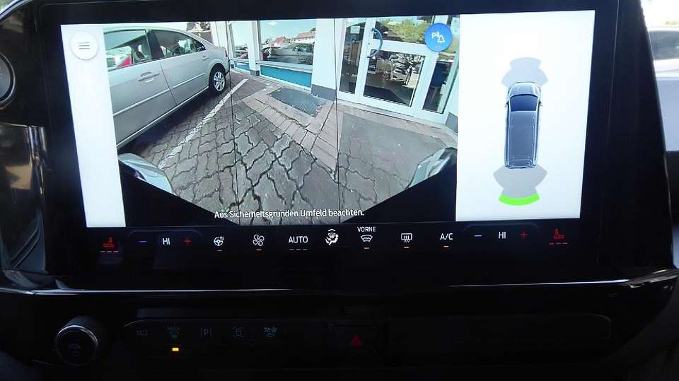 Ford Tourneo Custom - Imagem 11