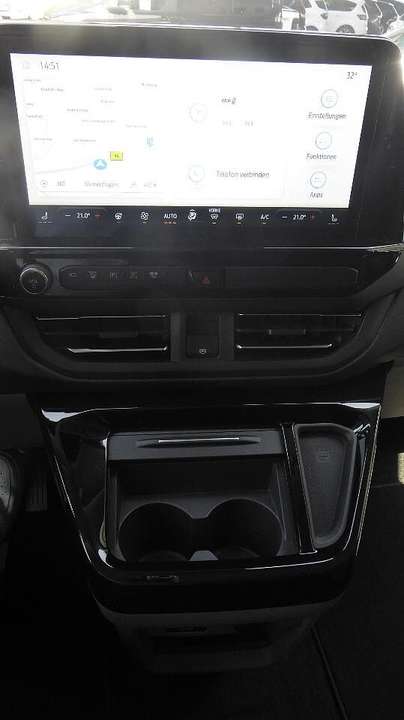 Ford Tourneo Custom - Imagem 12