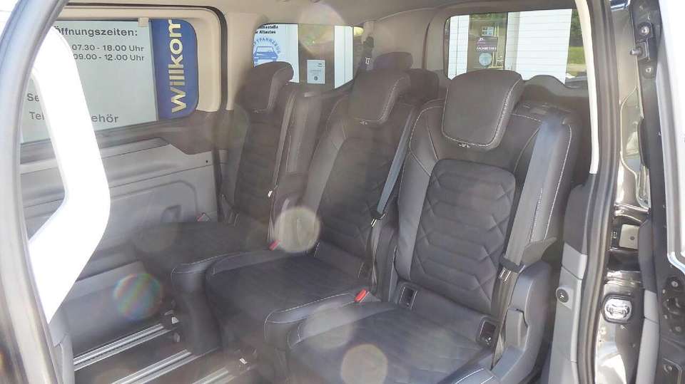Ford Tourneo Custom - Imagem 14