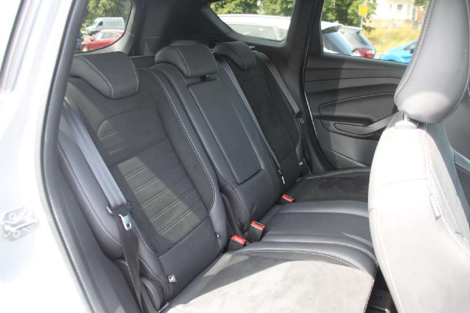 Ford Kuga - Imagem 7
