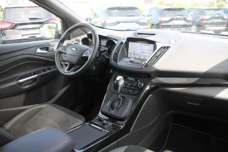 Ford Kuga - Imagem 8