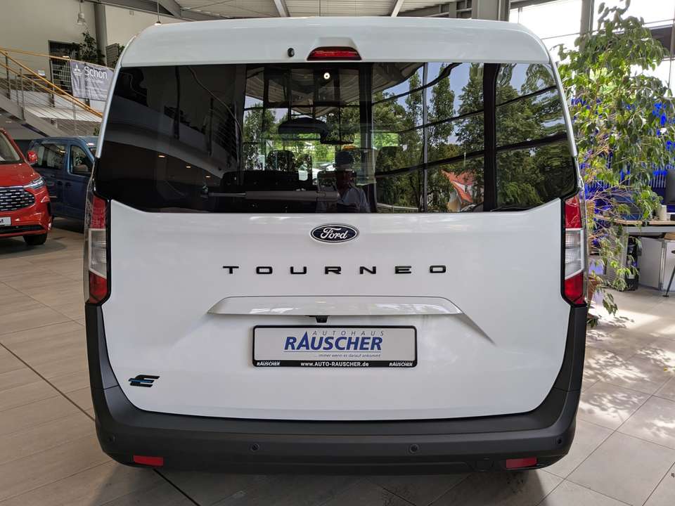 Ford Tourneo Courier - Imagem 8