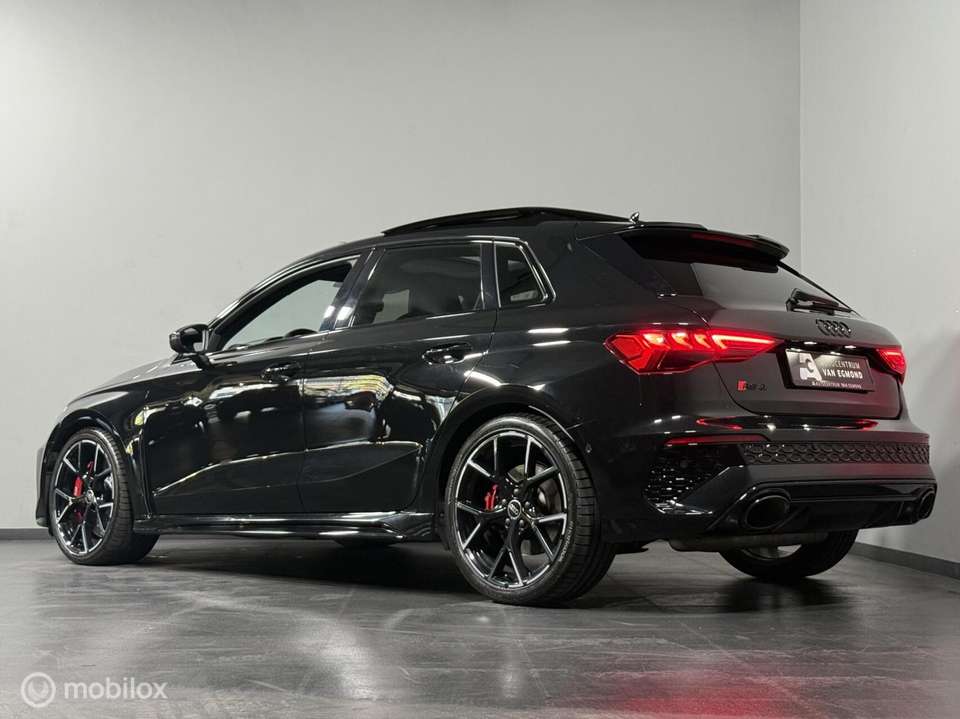 Audi RS3 - Imagem 12