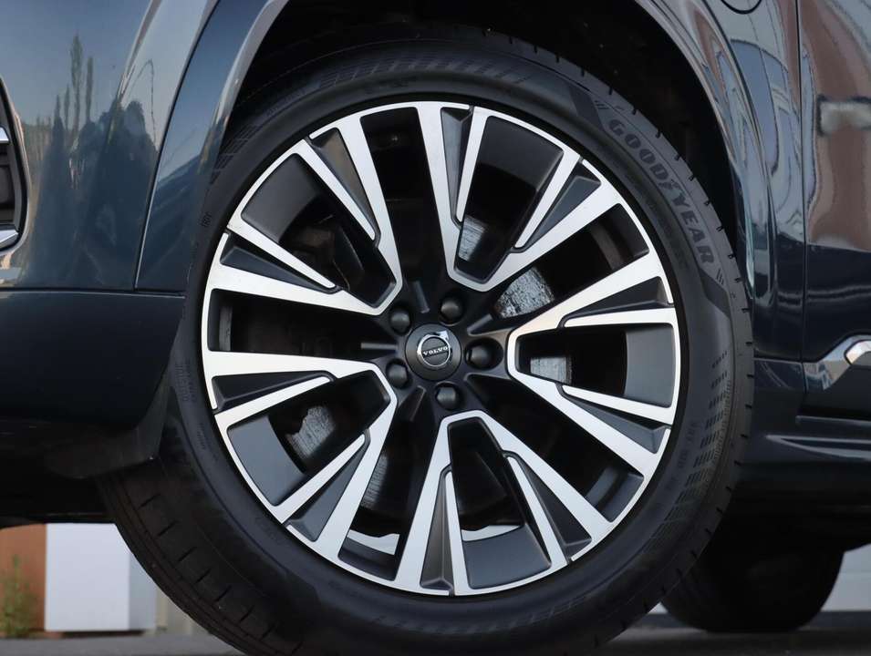 Volvo XC90 - Imagem 12