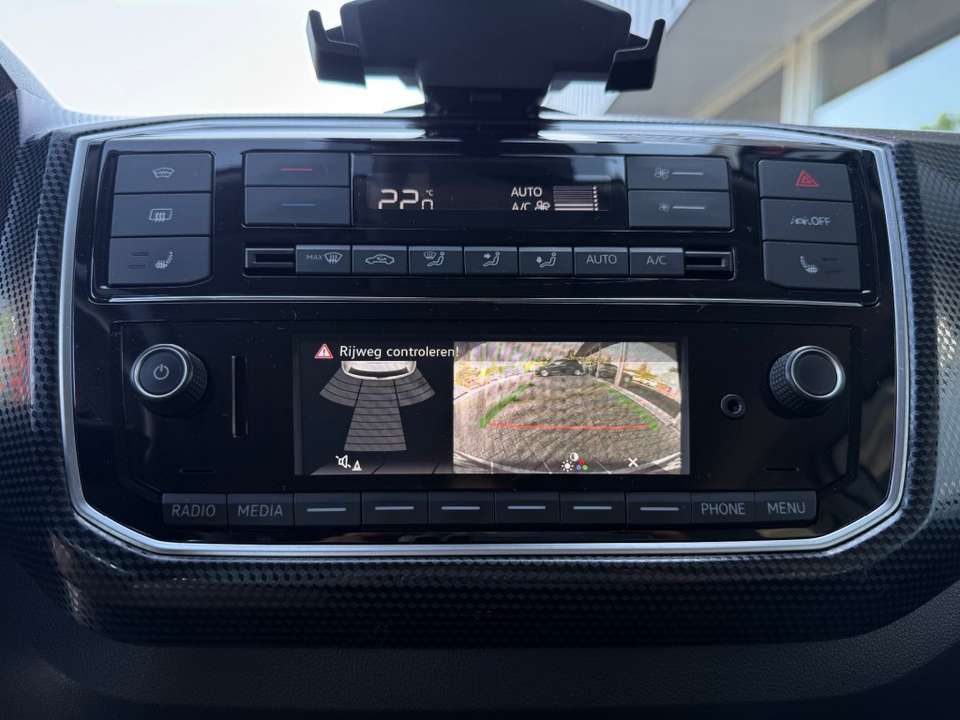 Volkswagen e-up! - Imagem 9