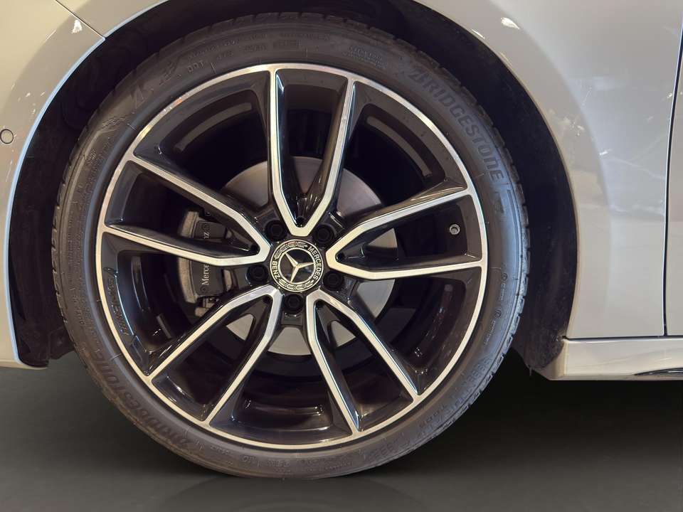 Mercedes-Benz A 180 - Imagem 9