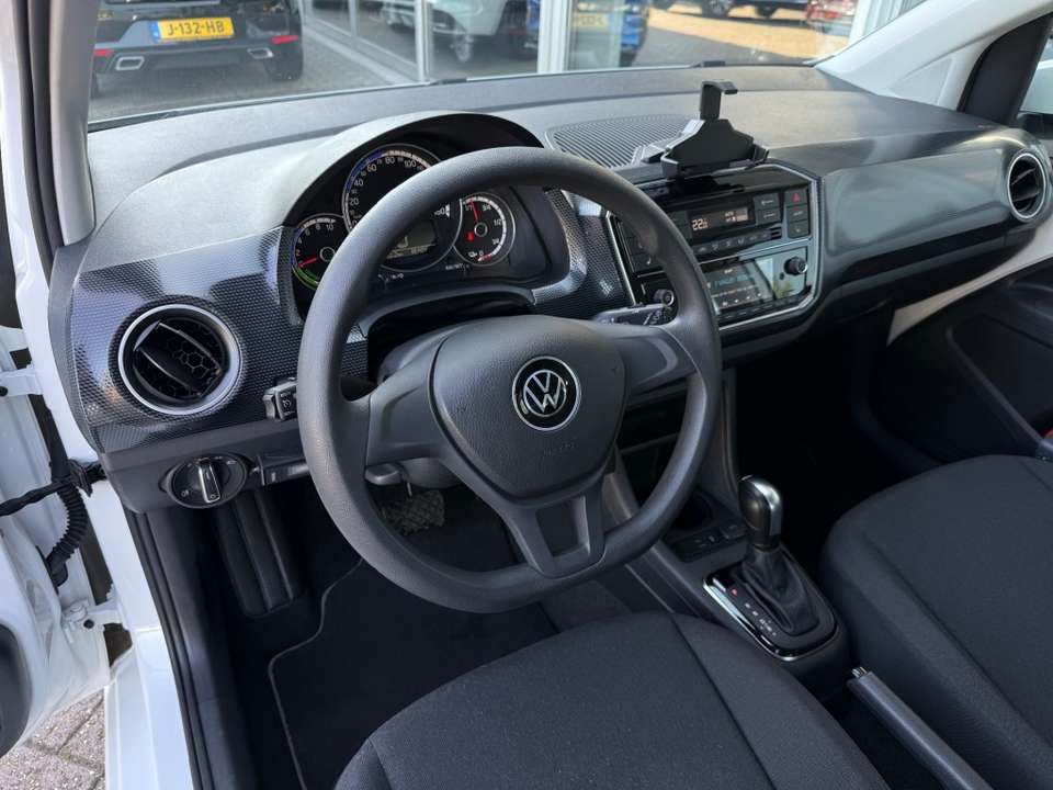Volkswagen e-up! - Imagem 18