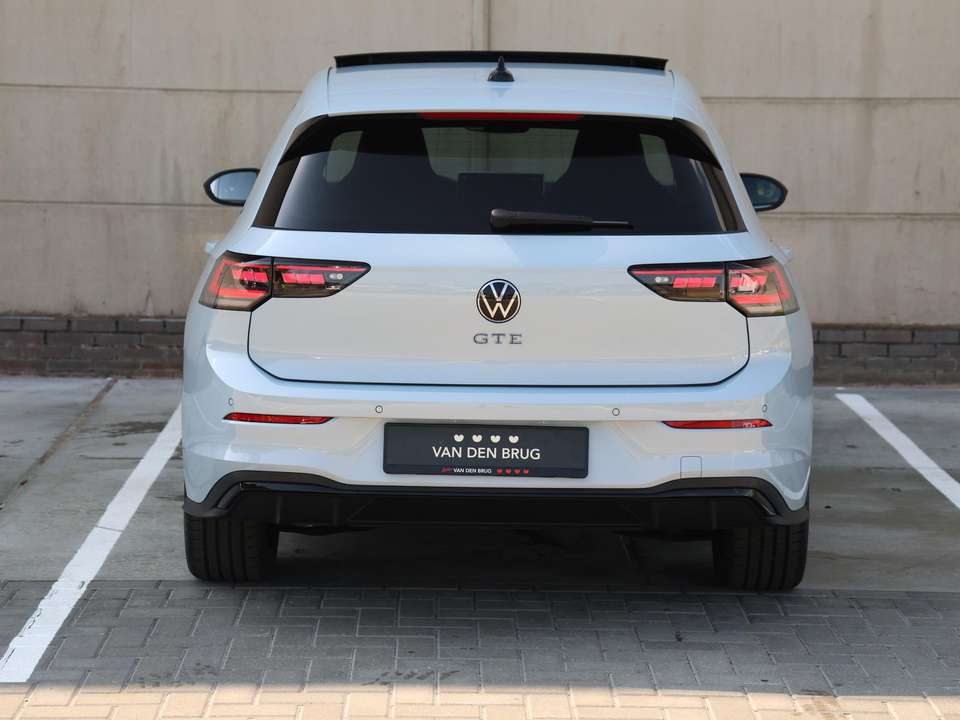 Volkswagen Golf GTE - Imagem 6