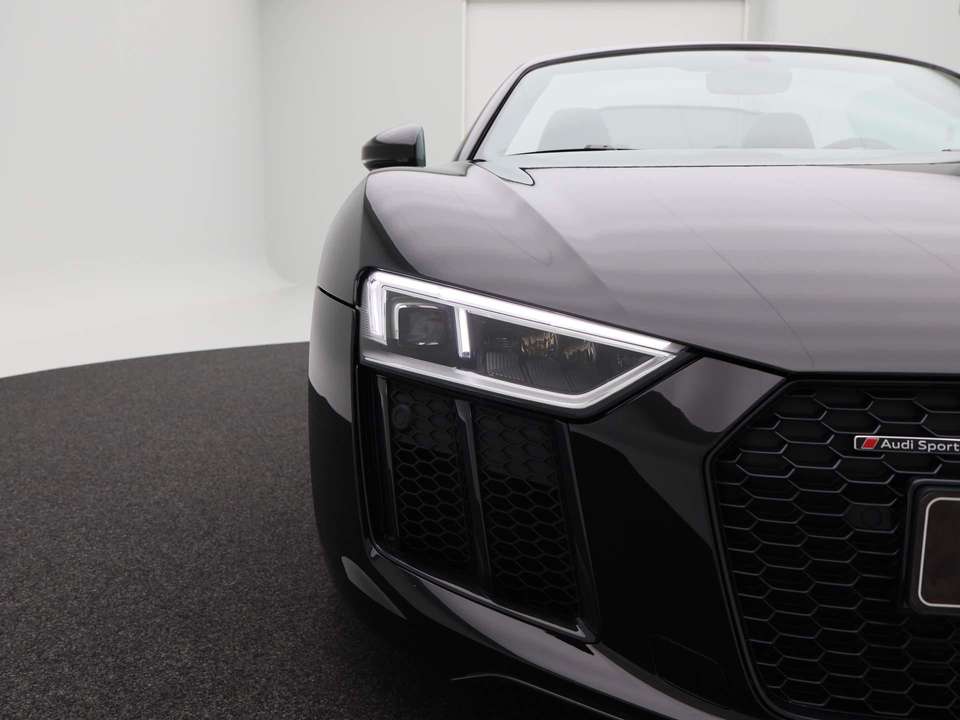 Audi R8 - Imagem 9