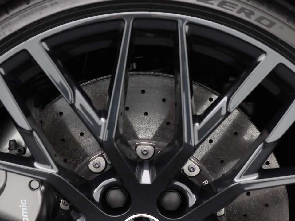 Audi R8 - Imagem 13