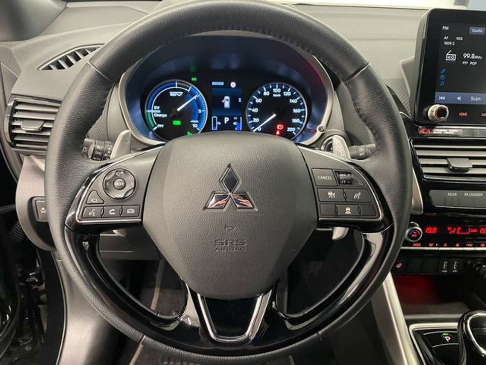 Mitsubishi Eclipse Cross - Imagem 13