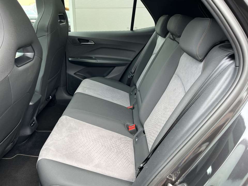CUPRA Born - Imagem 12