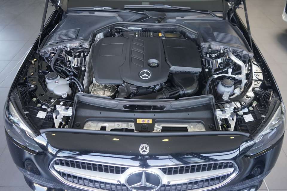 Mercedes-Benz C 220 - Imagem 8