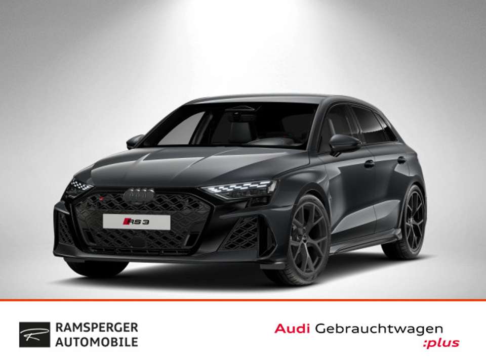 Audi RS3 - Imagem 1