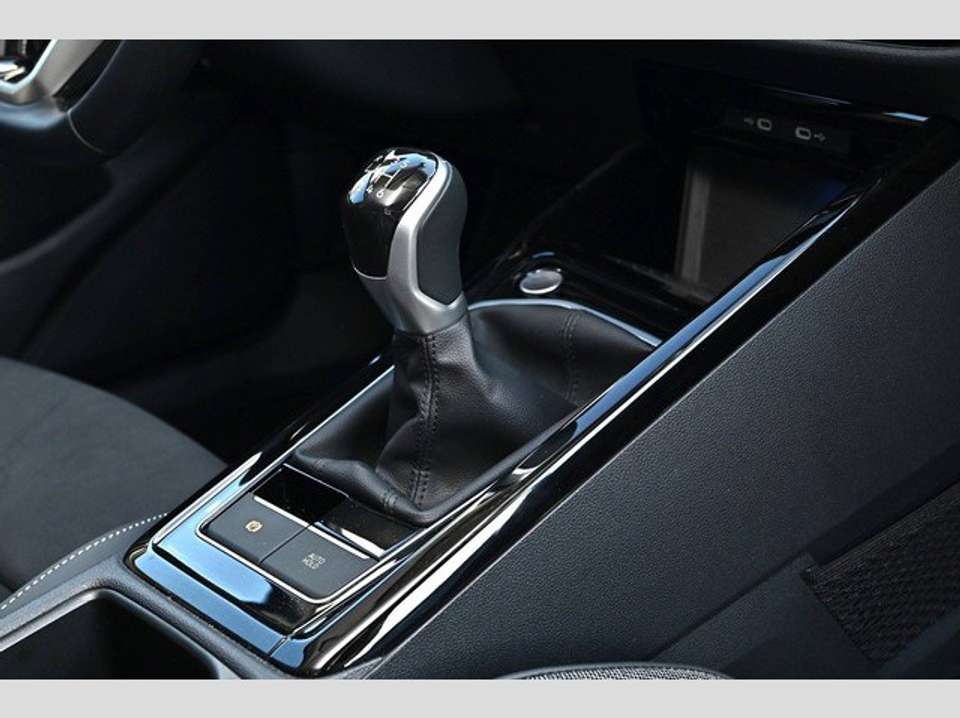 Volkswagen Golf - Imagem 14