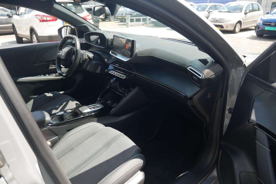 Peugeot 208 - Imagem 12