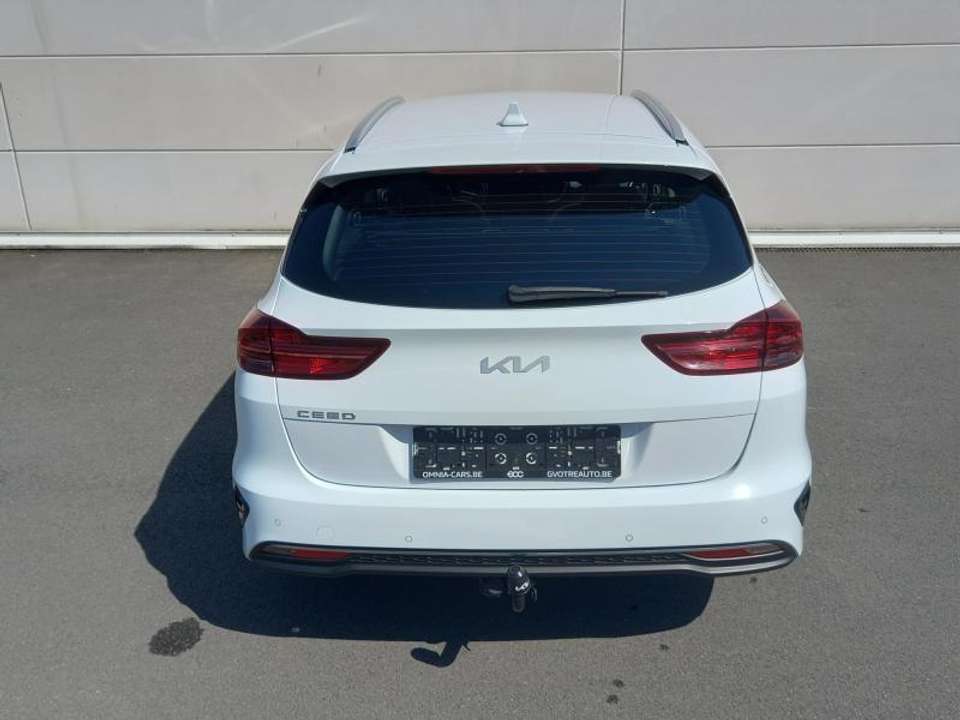 Kia Ceed SW / cee'd SW - Imagem 8
