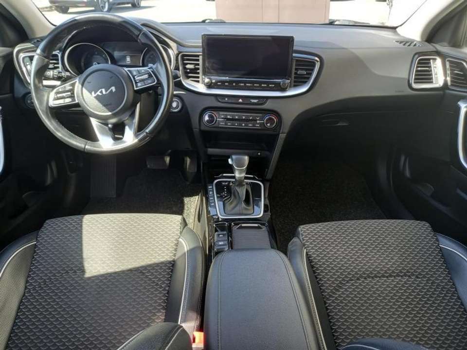 Kia Ceed SW / cee'd SW - Imagem 11