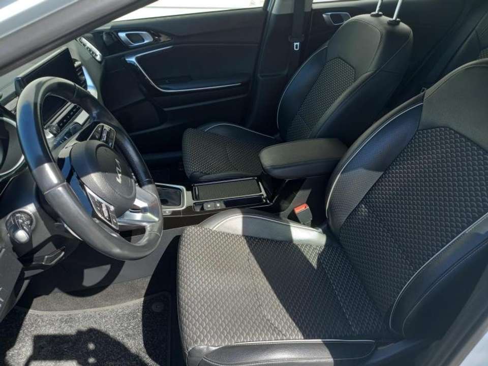 Kia Ceed SW / cee'd SW - Imagem 12