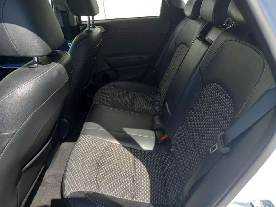 Kia Ceed SW / cee'd SW - Imagem 13