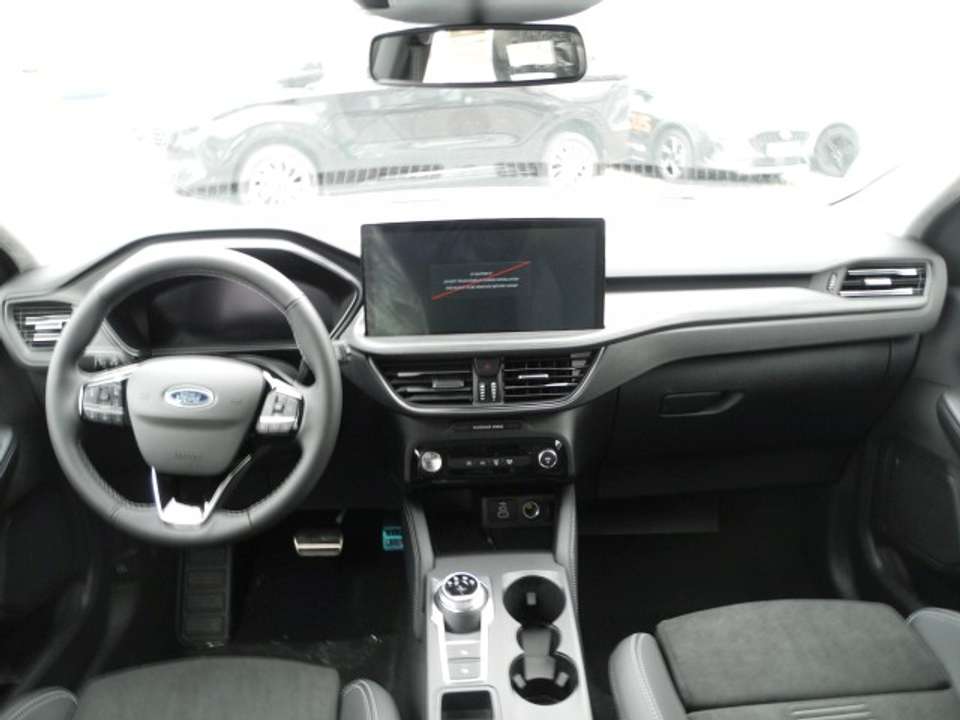 Ford Kuga - Imagem 8