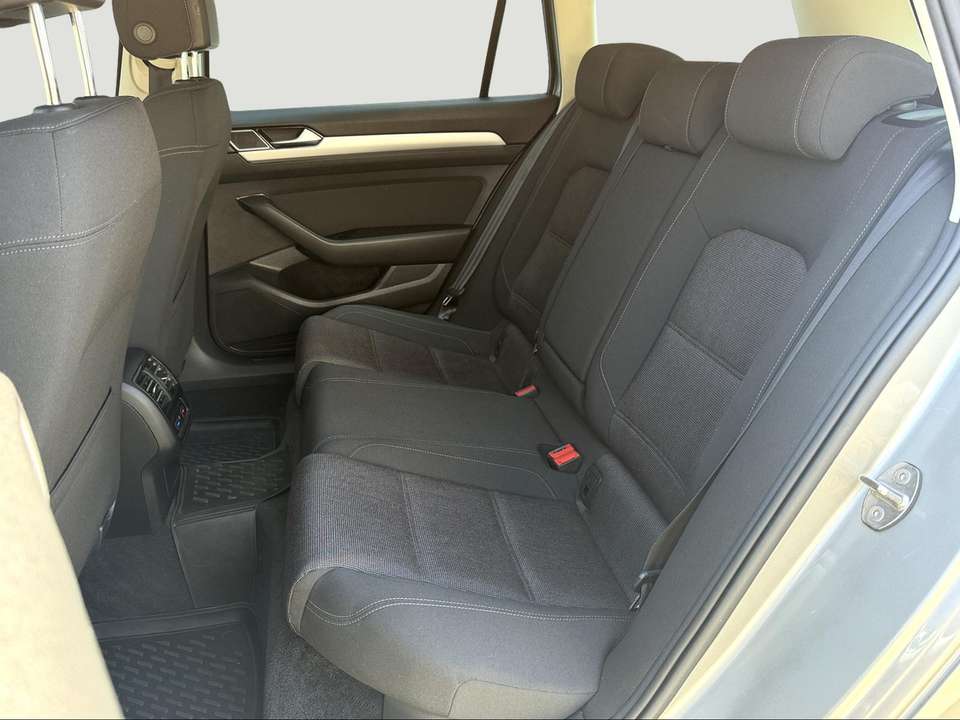 Volkswagen Passat Variant - Imagem 6