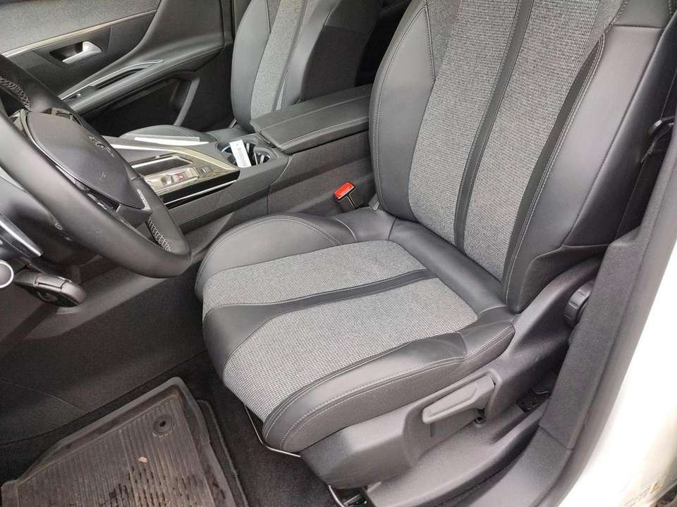 Peugeot 3008 - Imagem 12