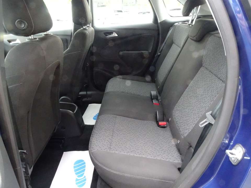 Opel Crossland - Imagem 11