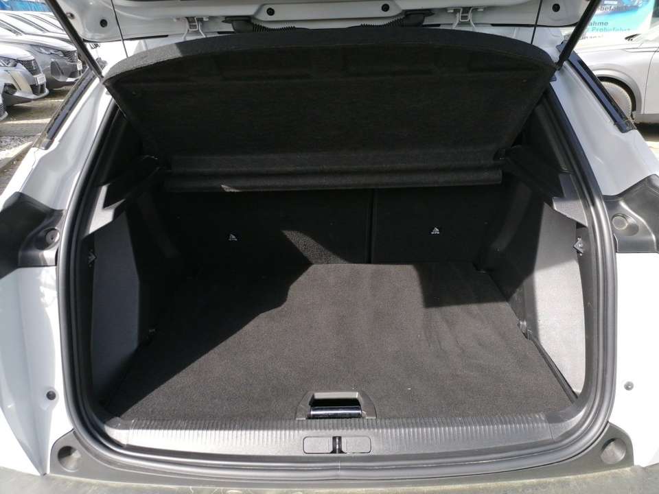 Peugeot 2008 - Imagem 11