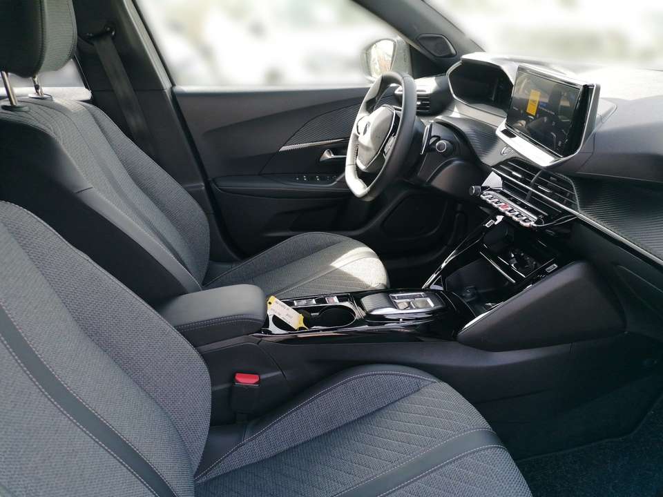 Peugeot 2008 - Imagem 13