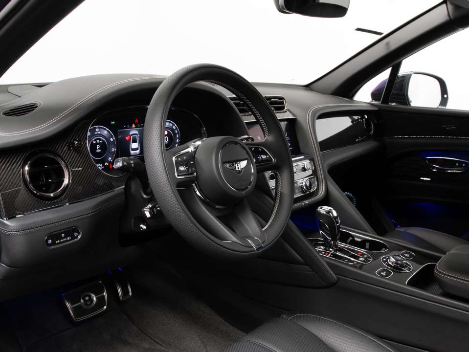 Bentley Bentayga - Imagem 11