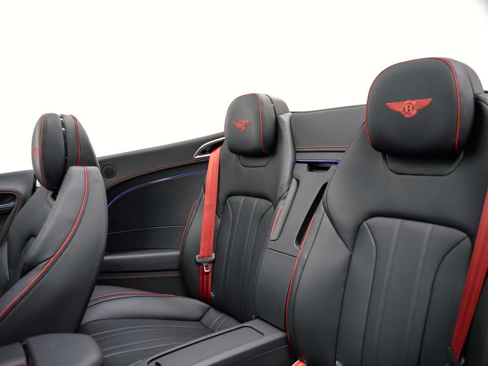 Bentley Continental GTC - Imagem 14