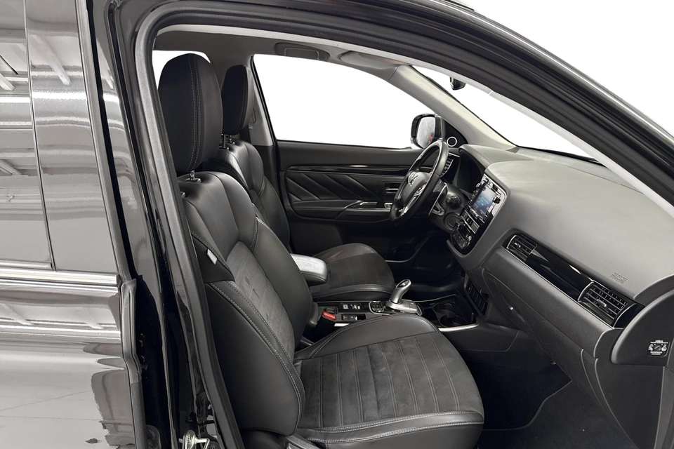 Mitsubishi Outlander - Imagem 6