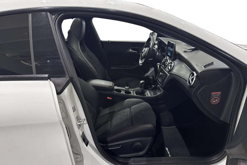Mercedes-Benz CLA 200 - Imagem 6