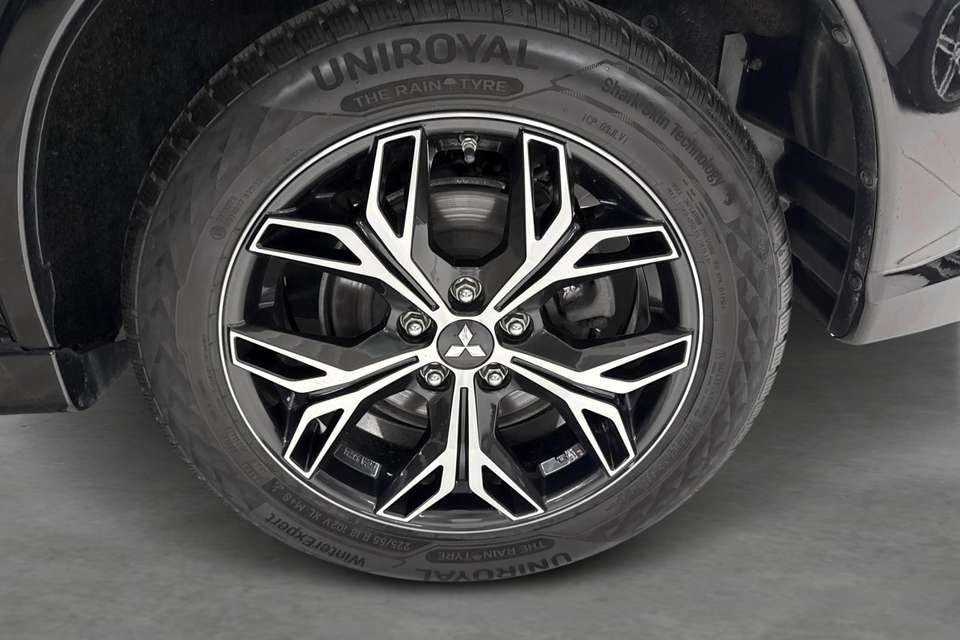 Mitsubishi Outlander - Imagem 8