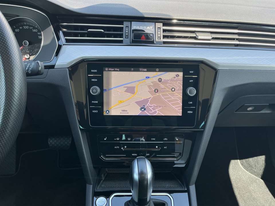 Volkswagen Passat Variant - Imagem 11
